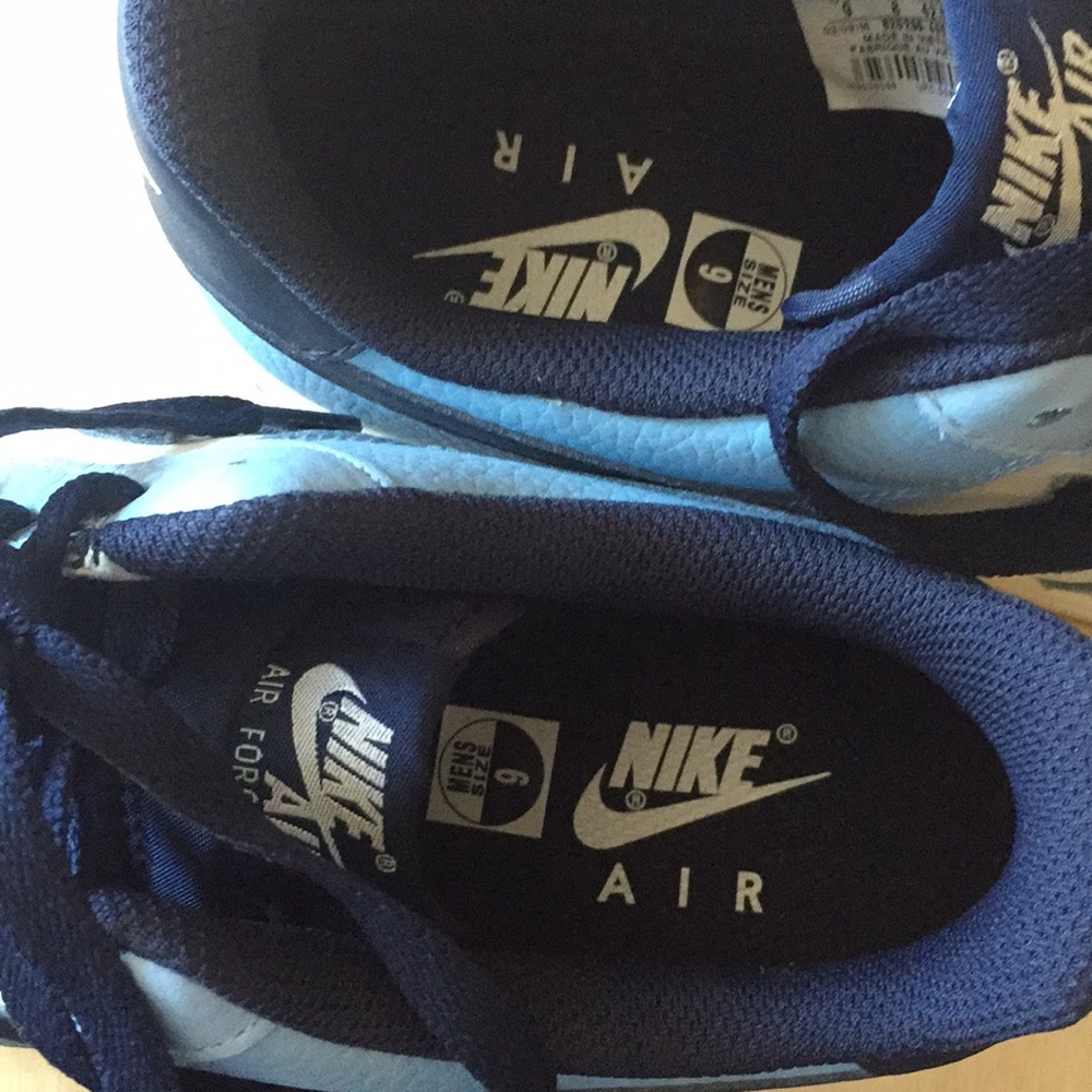 Nike Air Force One - Picture 13 of 15